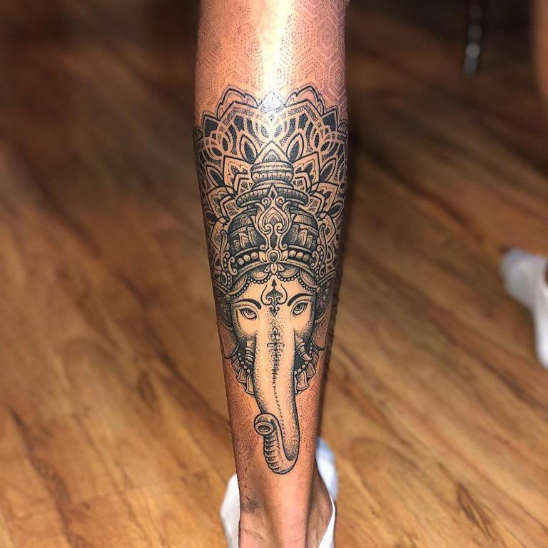 Татуировка мандала слон