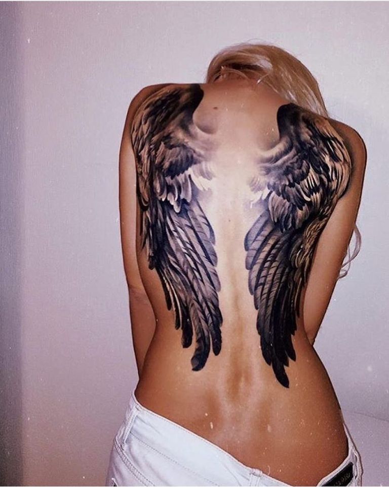 татуировка на спине