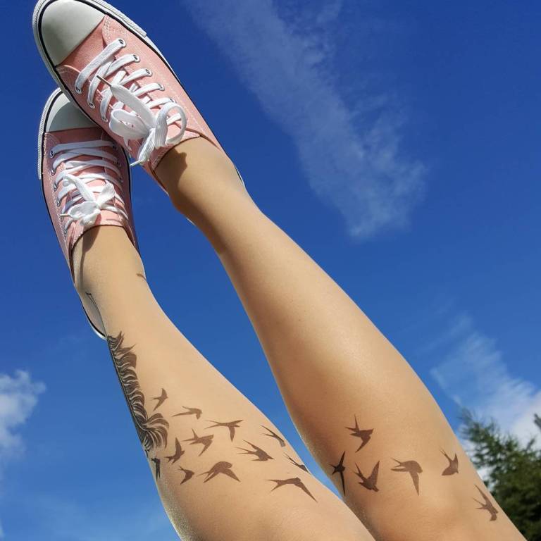 татуировка на ноге