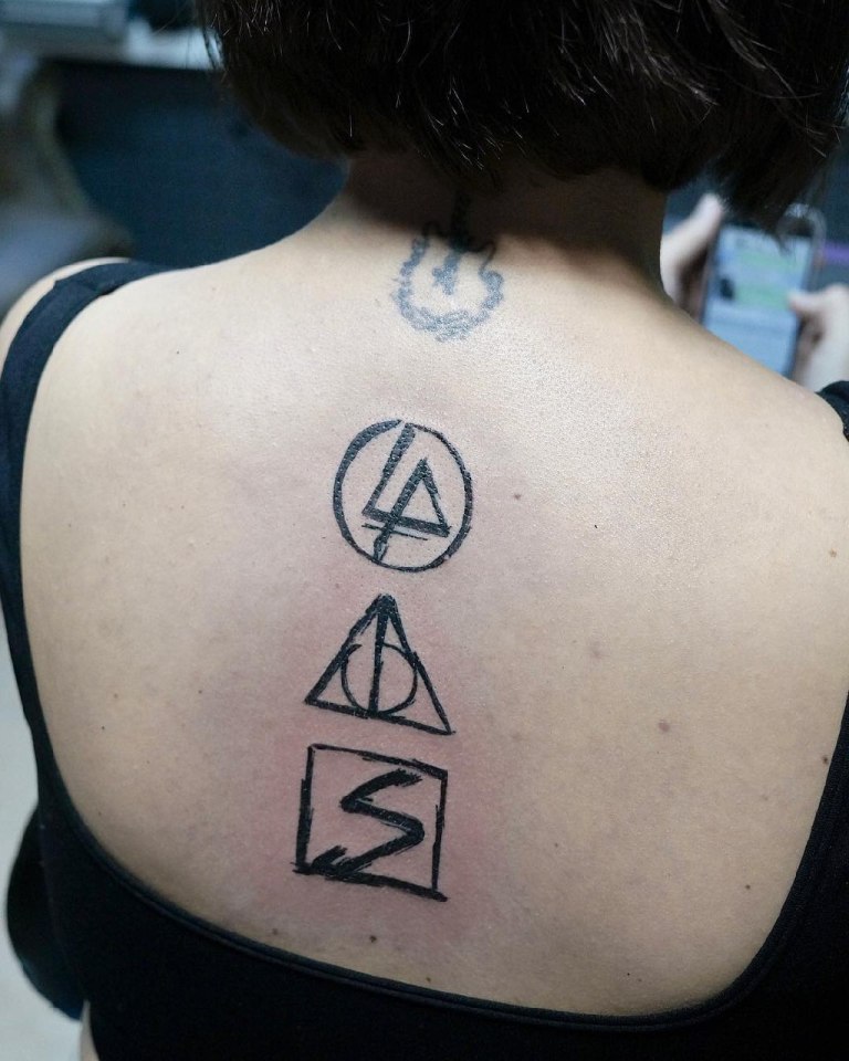 Маленькие символы татуировки и их значение