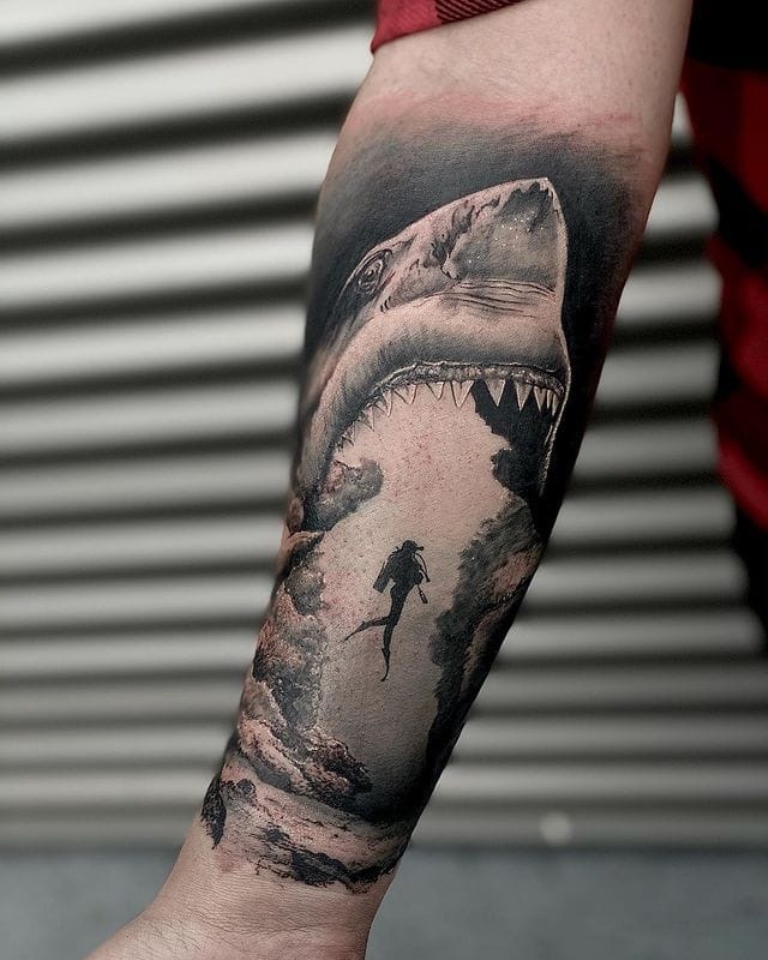 татуировки акулы эскизы