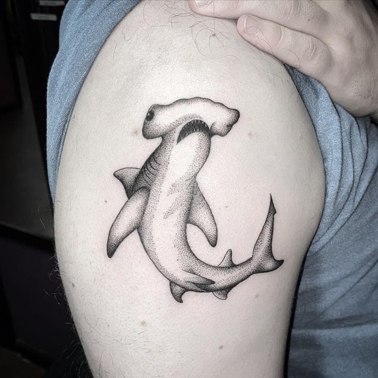 что означает татуировка акула