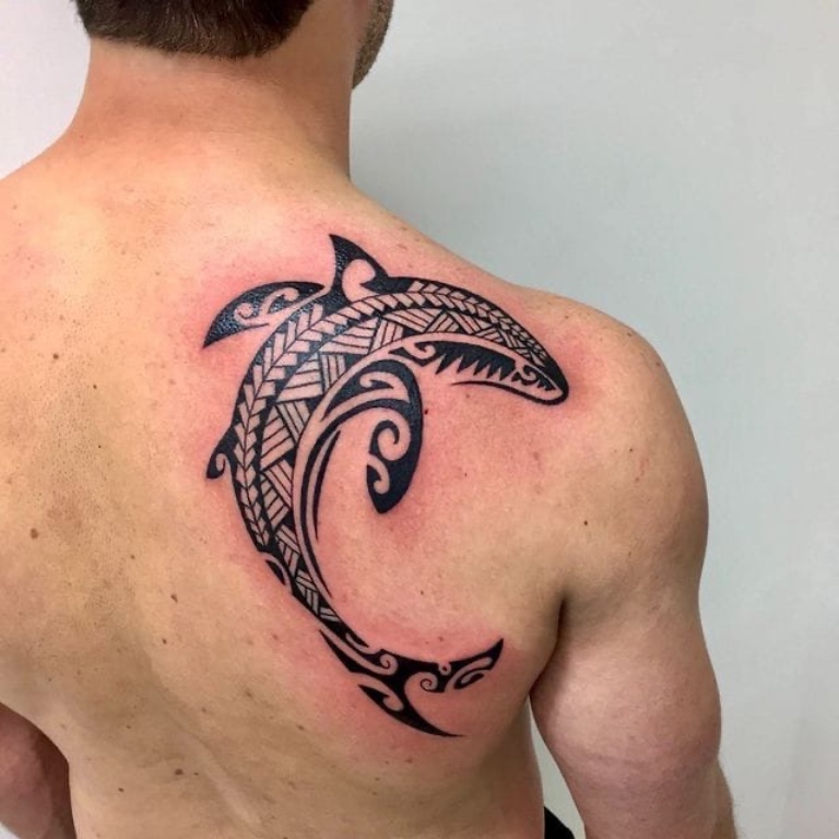 татуировка акула значение